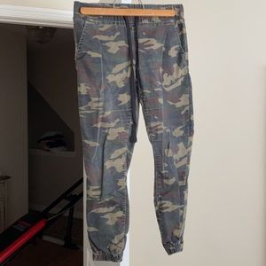 Women’s Camo Joggers